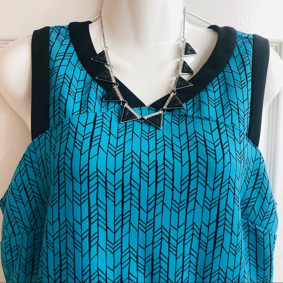 NEW Turquoise Zipper Back Ruffle Bottom Top - Picture 5 of 16